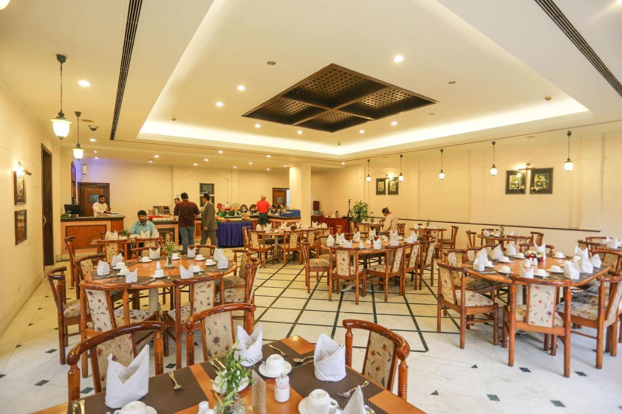Grand Hotel Kathmandu Exterior foto