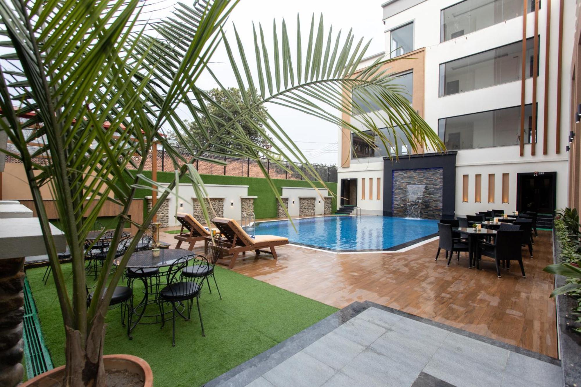 Grand Hotel Kathmandu Exterior foto