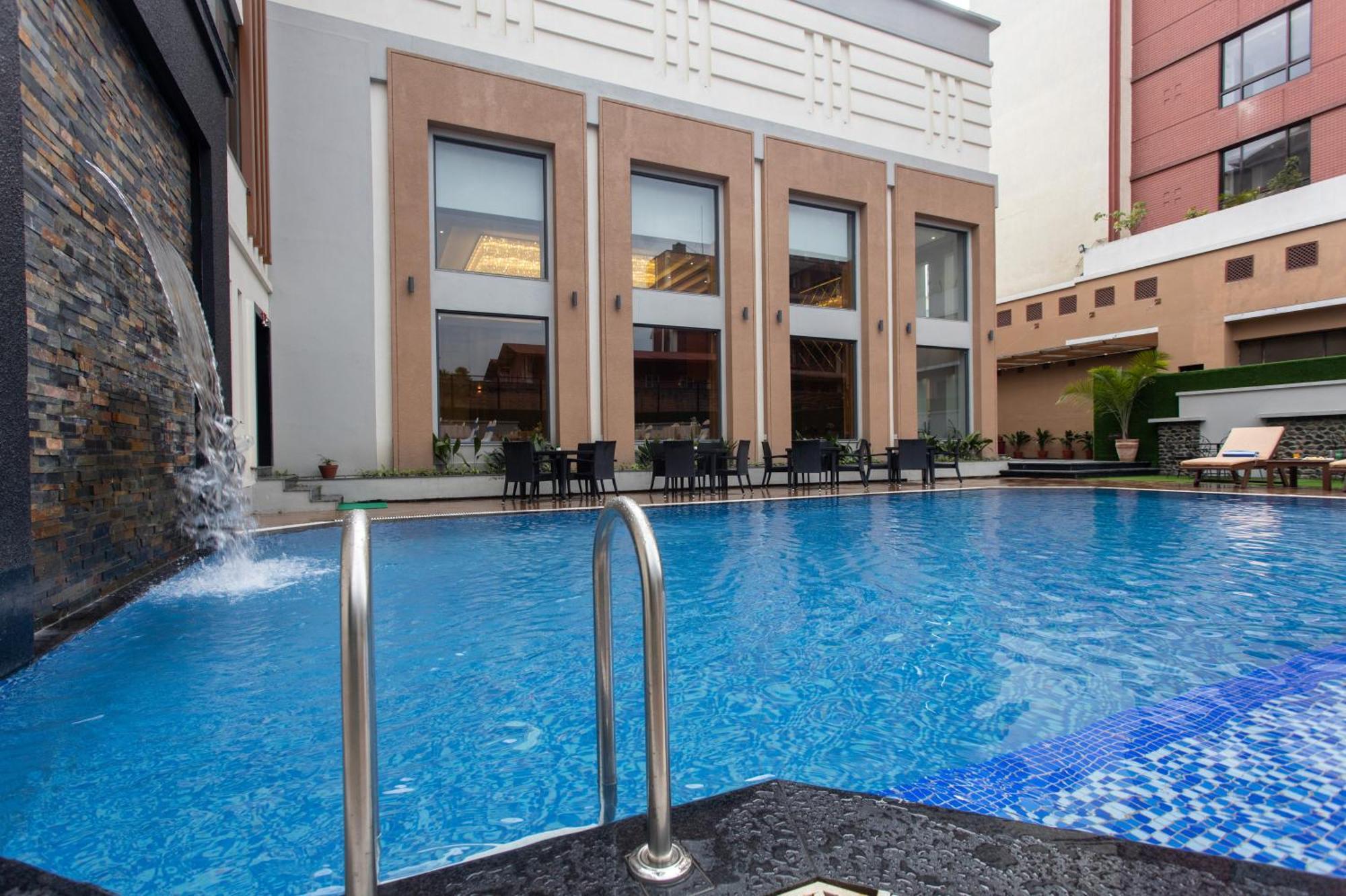 Grand Hotel Kathmandu Exterior foto