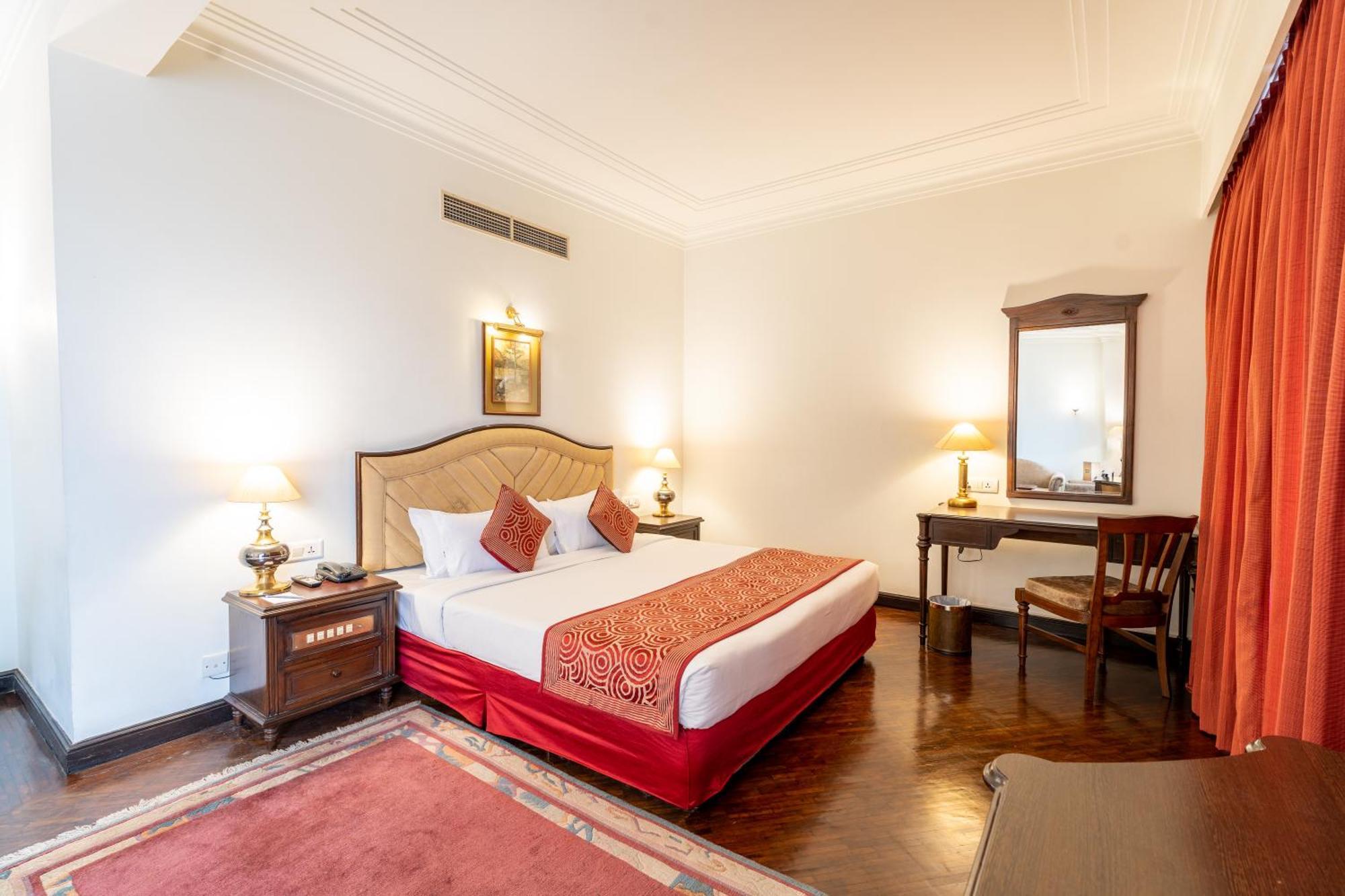 Grand Hotel Kathmandu Exterior foto