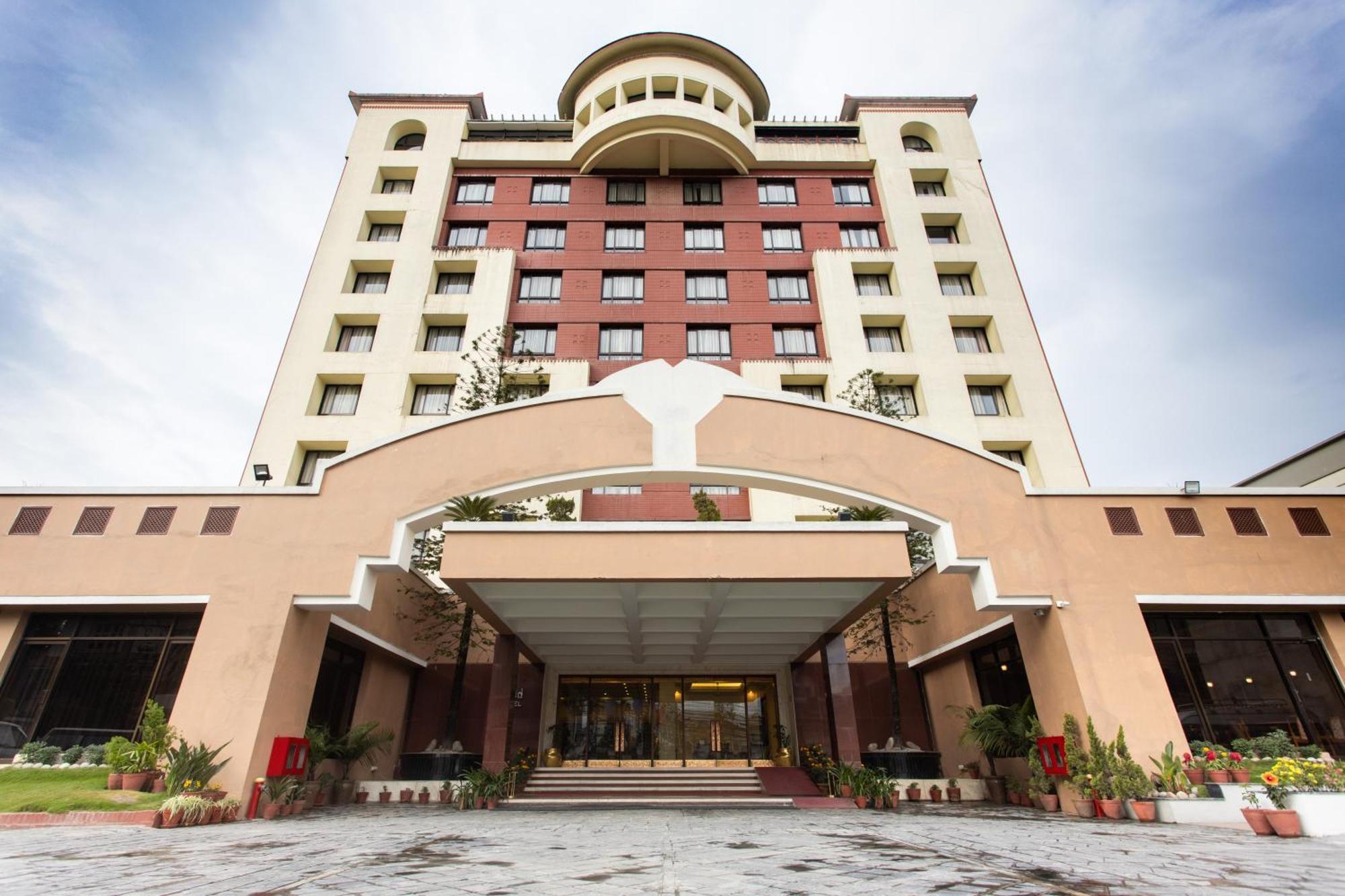 Grand Hotel Kathmandu Exterior foto