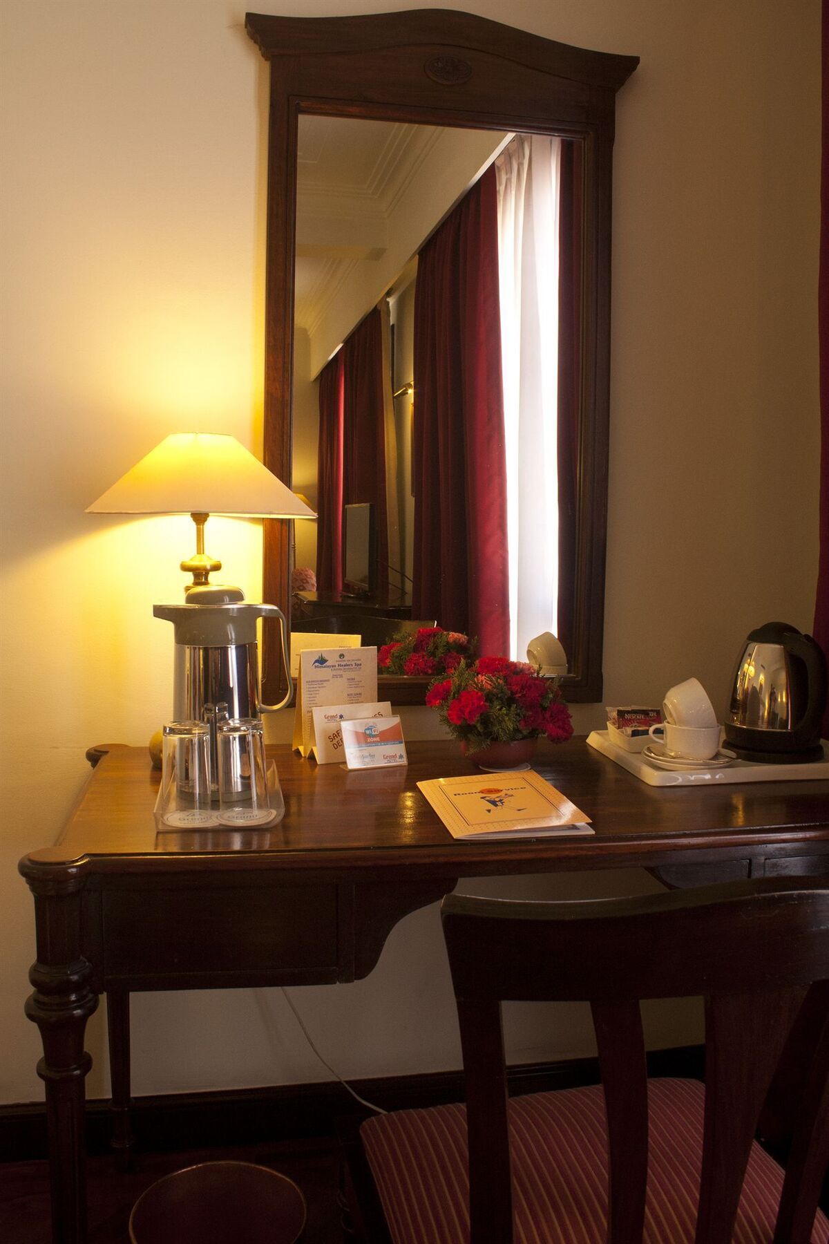 Grand Hotel Kathmandu Exterior foto